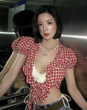 “워터밤 여왕이 돌아왔다” 권은비, 폭발적 퍼포먼스로 레전드 무대…좋아요만 22만 돌파